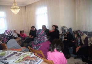 Çığlık kadınlarla istişare etti